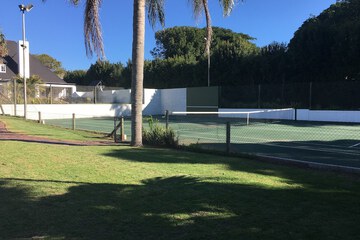 Tennis court
