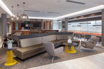 Bar/lounge