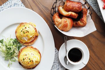 Breakfast/Coffee Service 82 of 116