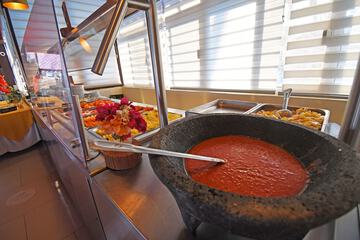 Breakfast buffet
