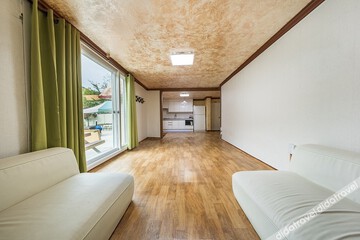 附楼间