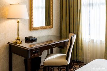 Room 35 of 155