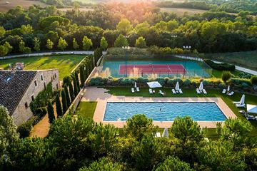 Tennis court