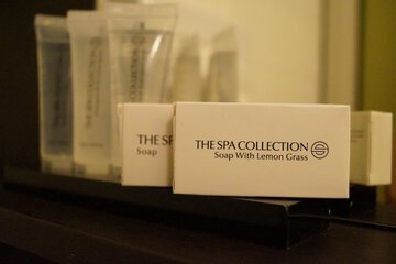 Bathroom amenities