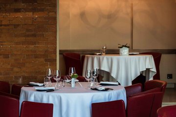 Couples dining