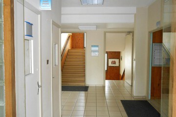 Check-in/check-out kiosk