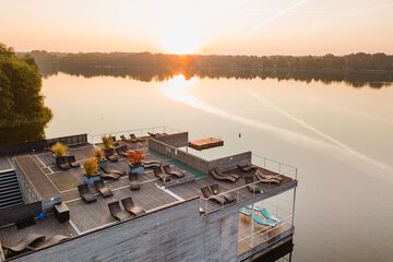 Sundeck