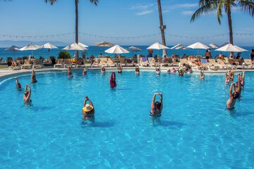 Exercise/lap pool
