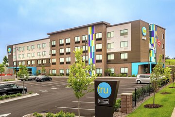 Tru by Hilton Madison West WI