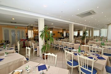 Food court