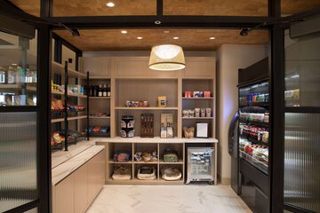 Snack bar