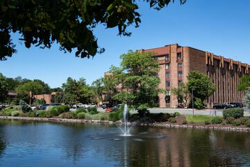 Hotel Exterior 82 of 82