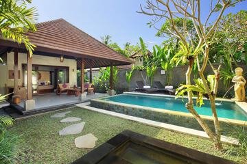 Private pool