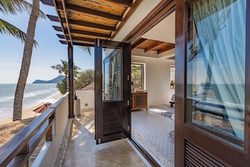 Beach/ocean view