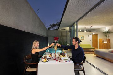 Couples dining
