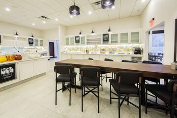 Breakfast area