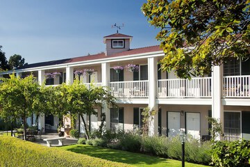 Lavender Inn by the Sea