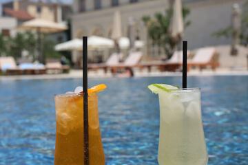 Poolside bar