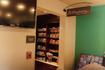 Snack bar