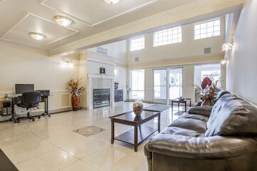 Hotel Interior 16 of 85