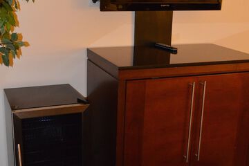 Mini-refrigerator