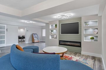 Hotel Interior 10 of 35