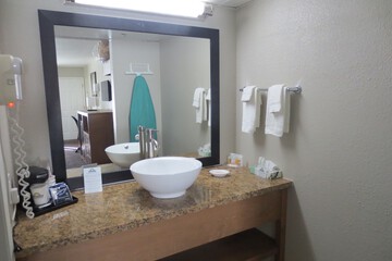 Photo 33