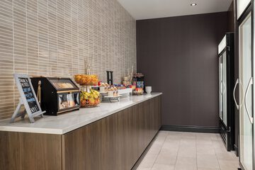 Snack bar