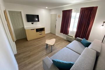Salt Air Lodge