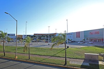 Shopping mall