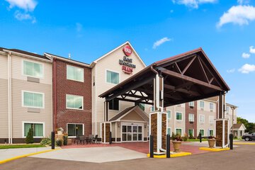 Best Western Plus Menomonie Inn & Suites