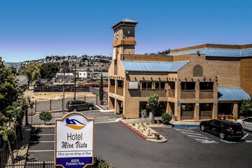 Hotel 5 of 37