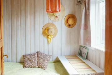 guest_rooms