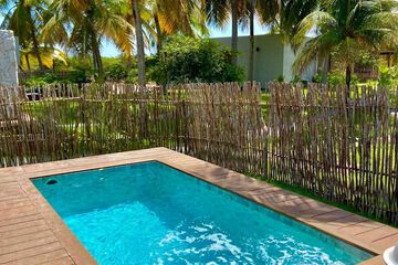 Private pool