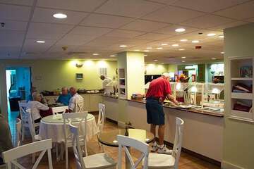 Breakfast area