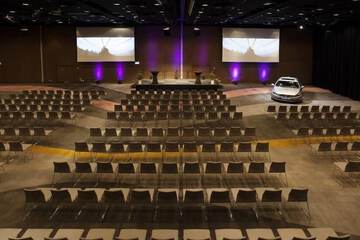Banquet hall
