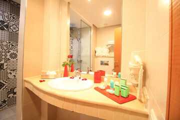 Bathroom sink