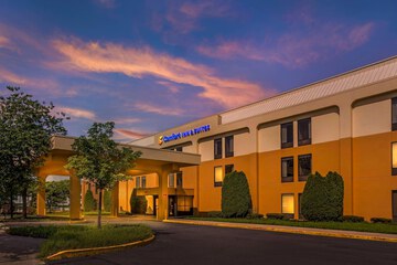 Comfort Inn & Suites Mt. Holly - Westampton