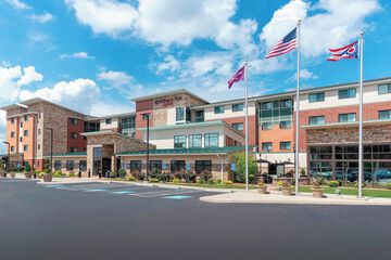 Residence Inn Akron South / Green