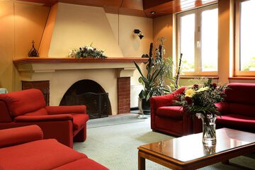 Lobby sitting area