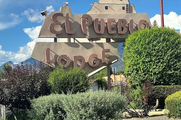 El Pueblo Lodge