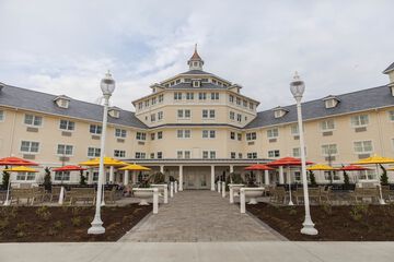 Hotel Exterior 105 of 113