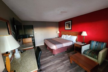 Satellite Inn