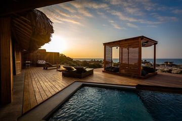 Rooftop pool
