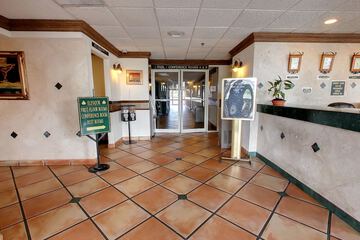 Hotel Interior 10 of 39