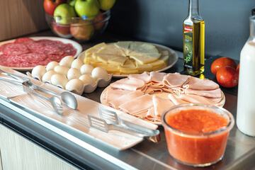 Breakfast buffet