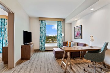 Room 43 of 77