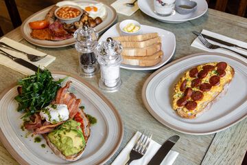 Breakfast meal