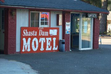 Shasta Dam Motel