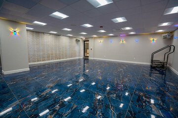 Ballroom/Hall 73 of 90